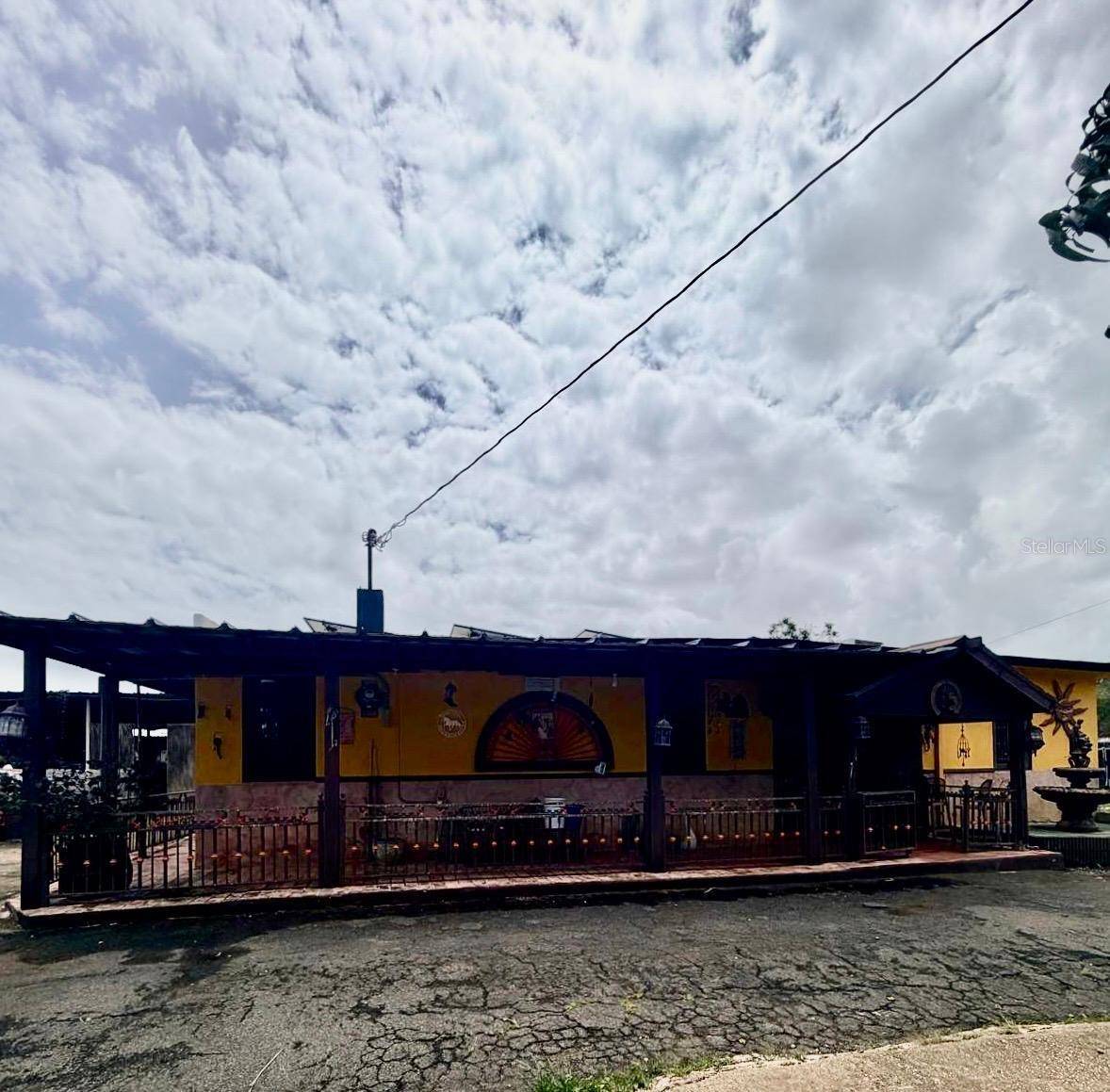 CARR 690 KM 3.2 BO SABANA HOYOS, Vega Alta, PR 00692