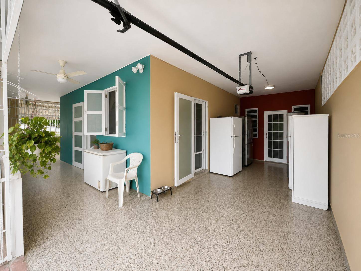 28 URB SANTA JUANITA #AS-28, Bayamon, PR 00956