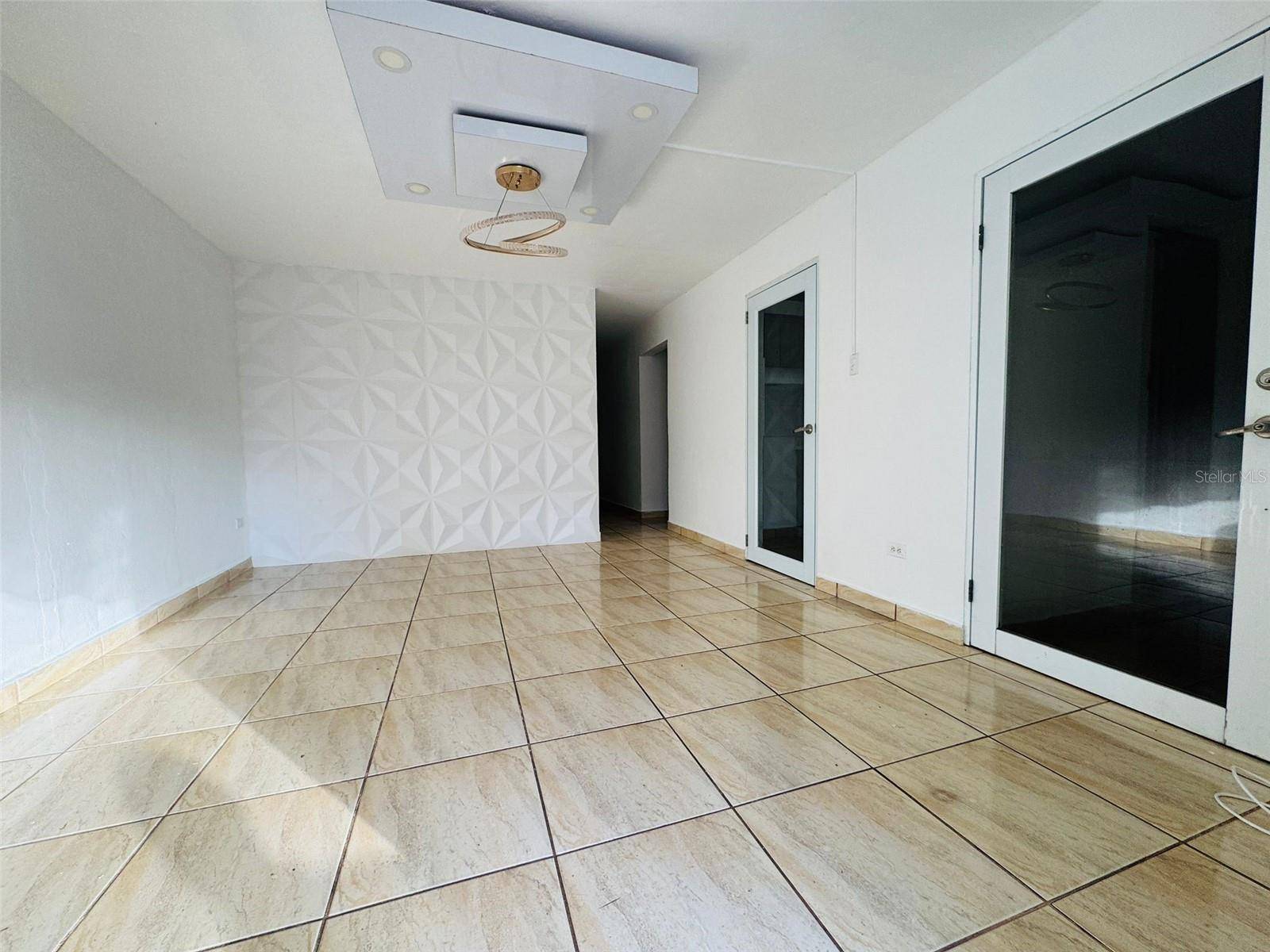 AVE. ITURREGUI Calle 514 URB. COUNTRY CLUB, Carolina, PR 00981