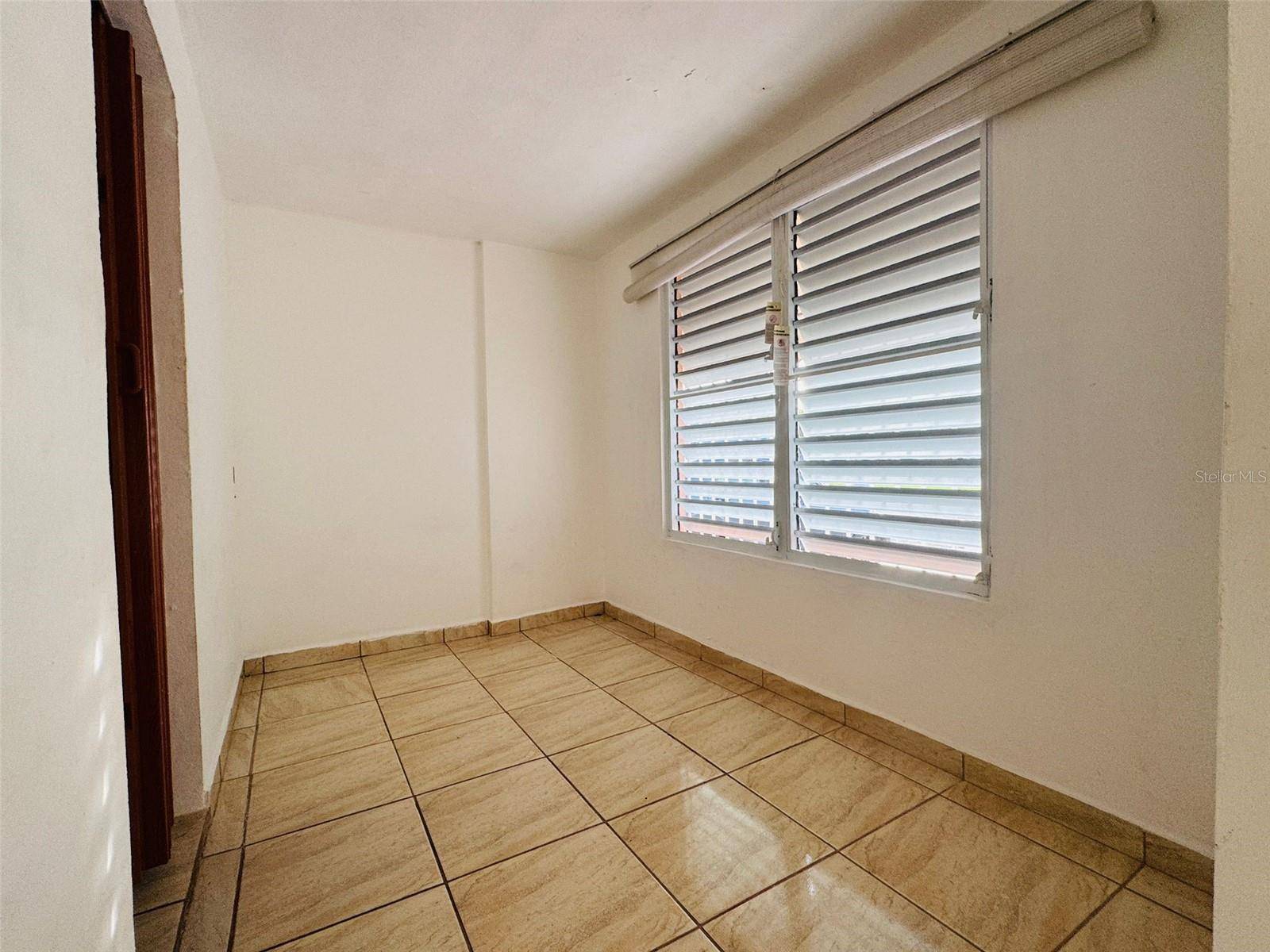 AVE. ITURREGUI Calle 514 URB. COUNTRY CLUB, Carolina, PR 00981
