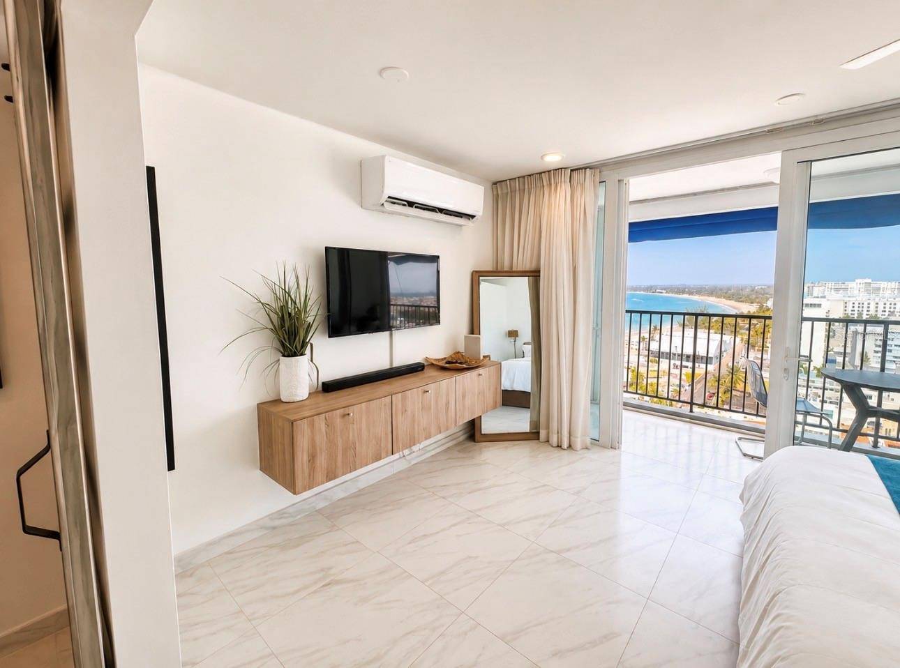 ESJ Tower AVE ISLA VERDE #155, Carolina, PR 00979