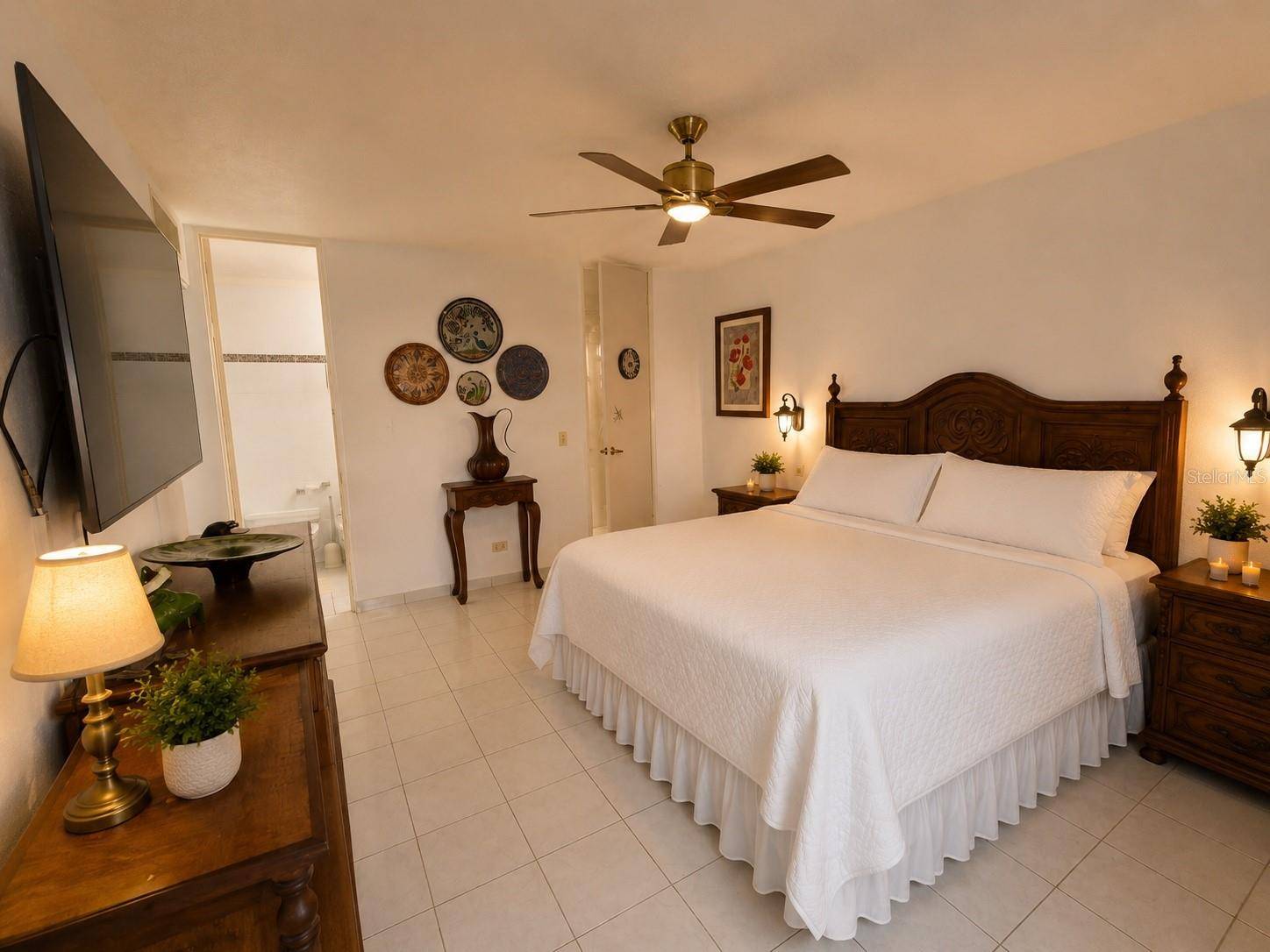 6400 AV. ISLA VERDE #4J, Carolina, PR 00979