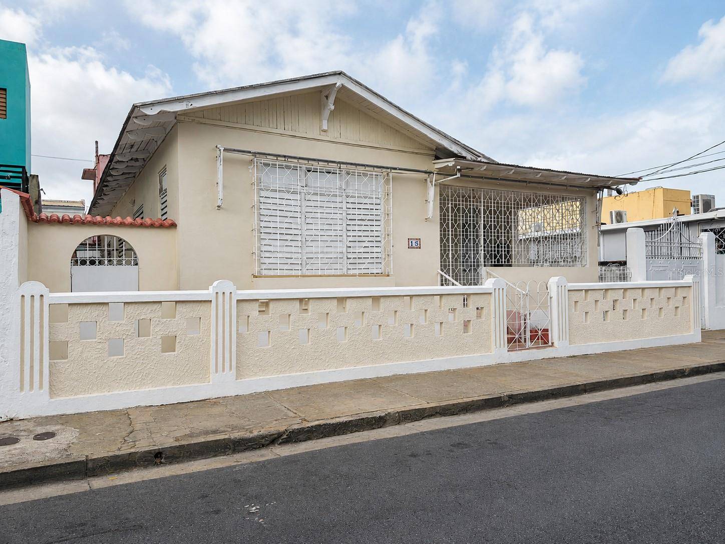 1 LUIS VENEGAS ST., Guayama, PR 00784