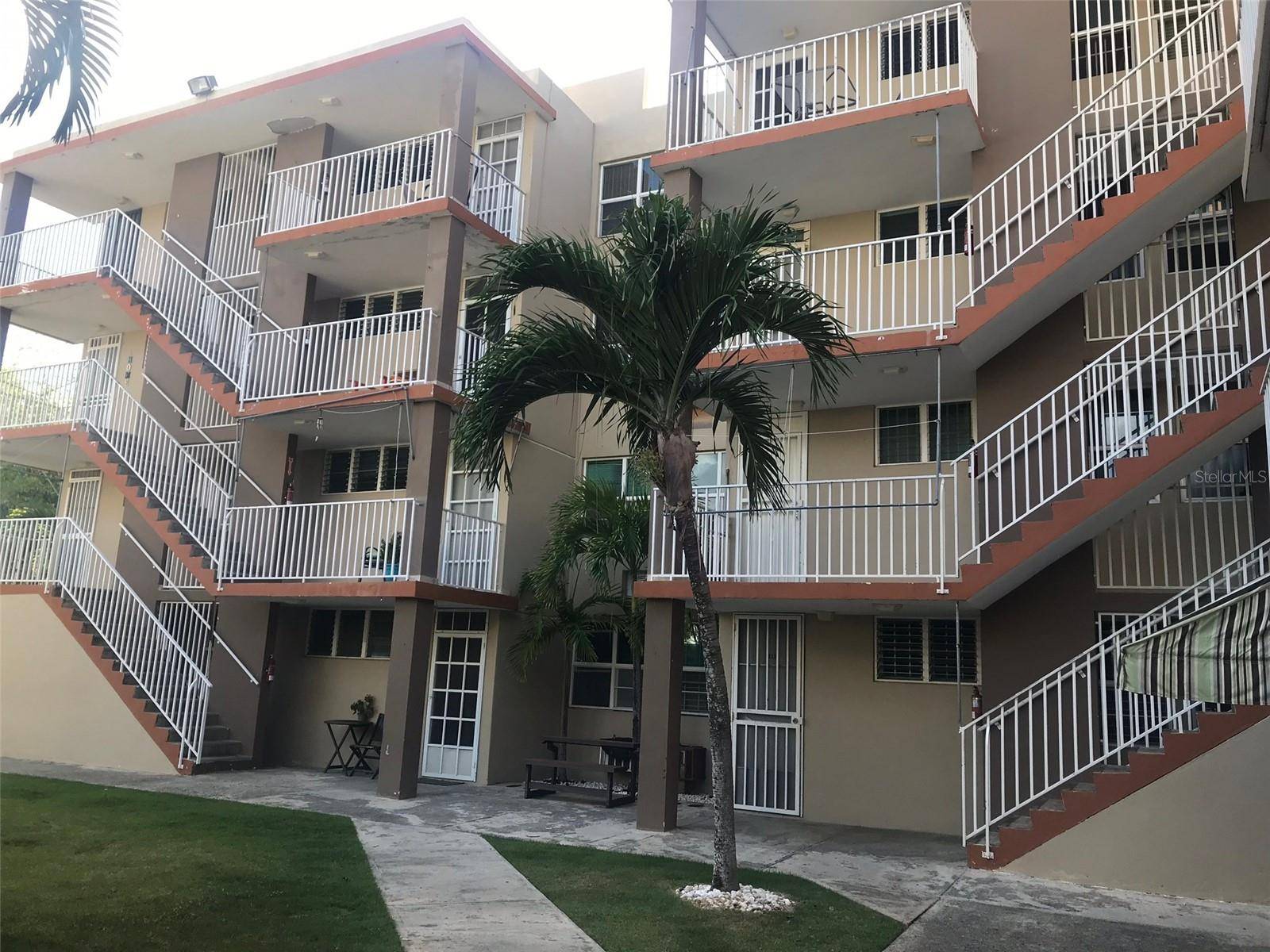 Apt 123 PR 190 / SERATE #123, Carolina, PR 00982