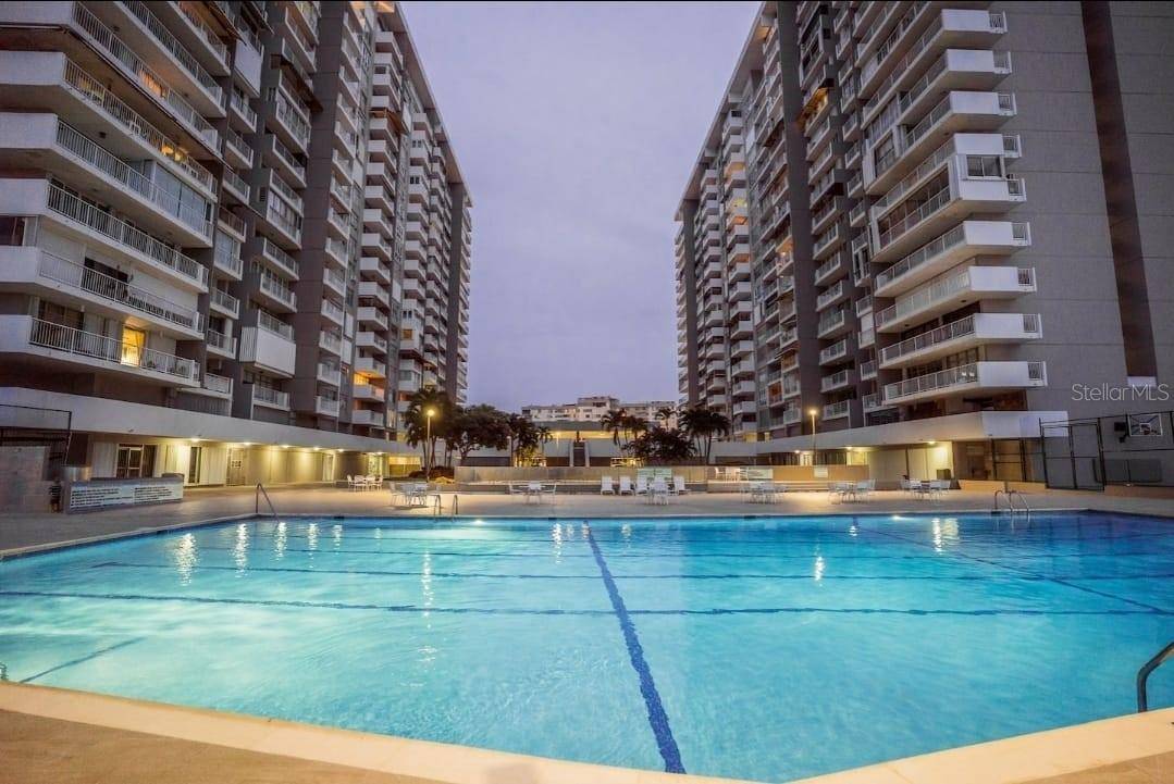 37 ISLA VERDE AVE. #1211, Carolina, PR 00979