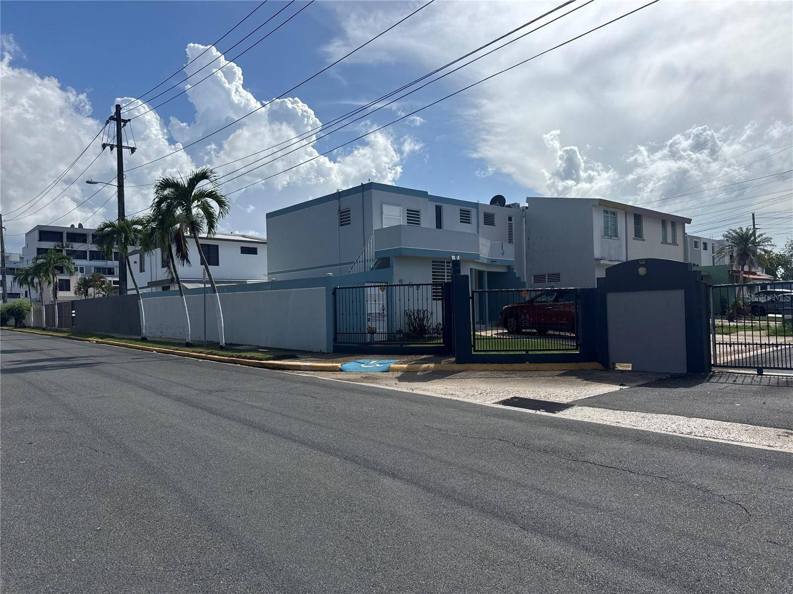 1 CALLE CURAÇAO B34, Guaynabo, PR 00969