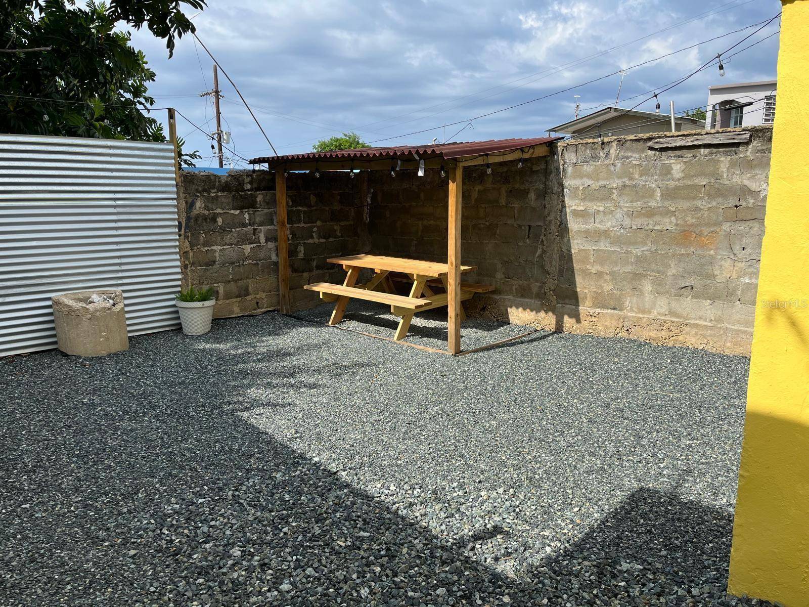 CALLE CARIDAD BO. PUEBLO #73, Isabela, PR 00662