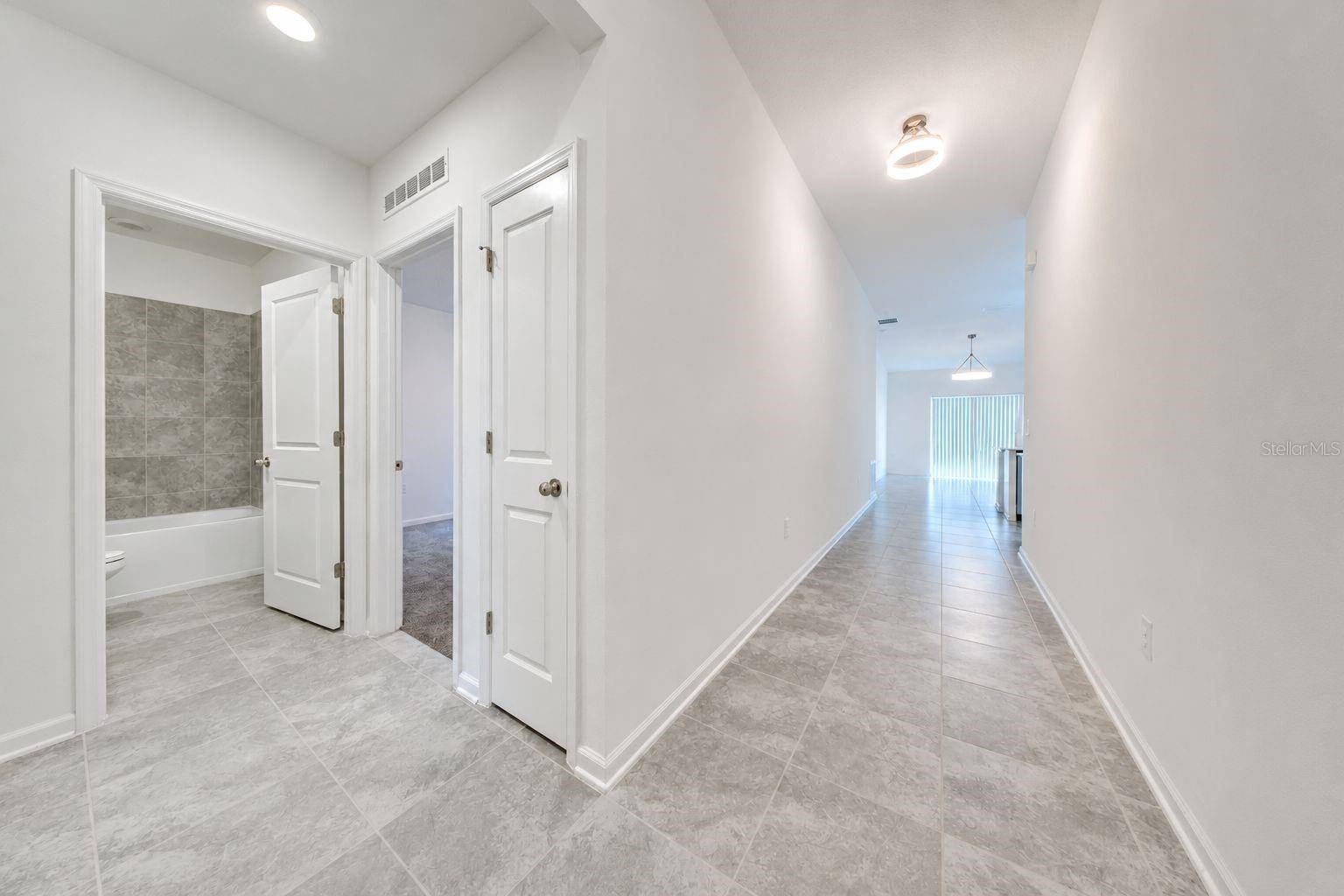 688 SAND PINE LN, Haines City, FL 33844