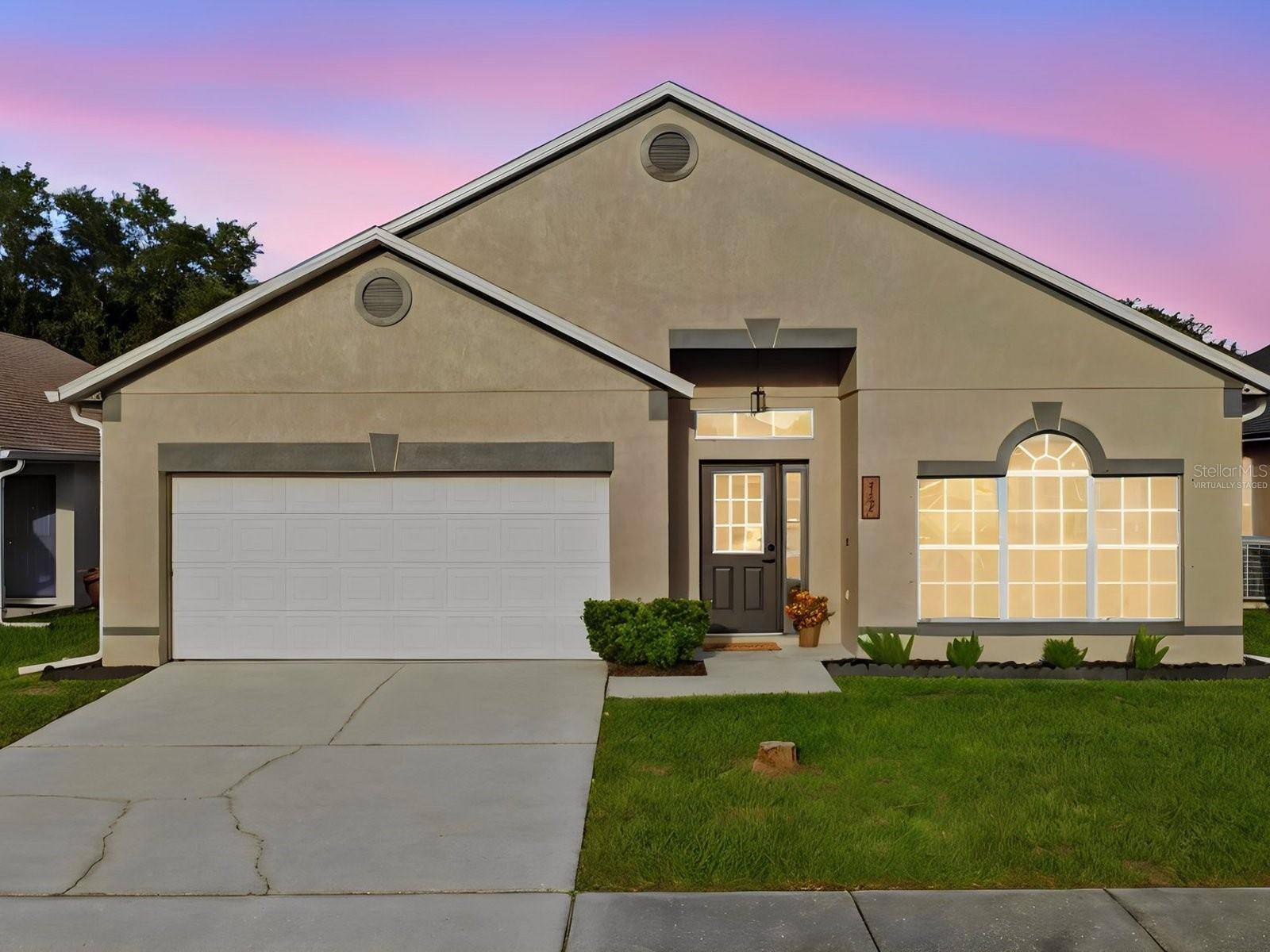 2104 MALLARD CREEK CIR, Kissimmee, FL 34743