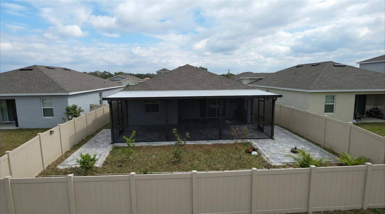 693 CROWN ROSE DR, Eagle Lake, FL 33839