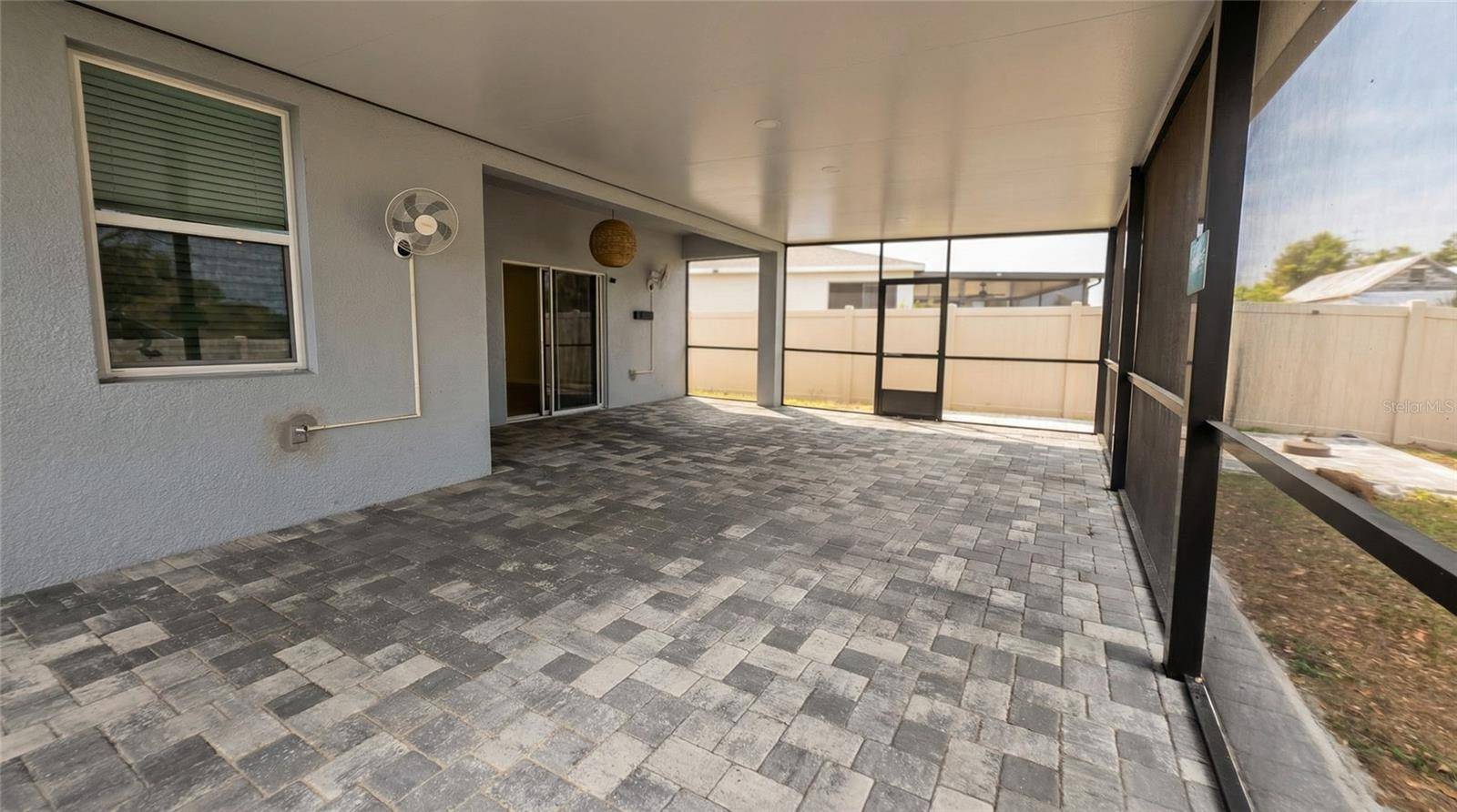 693 CROWN ROSE DR, Eagle Lake, FL 33839