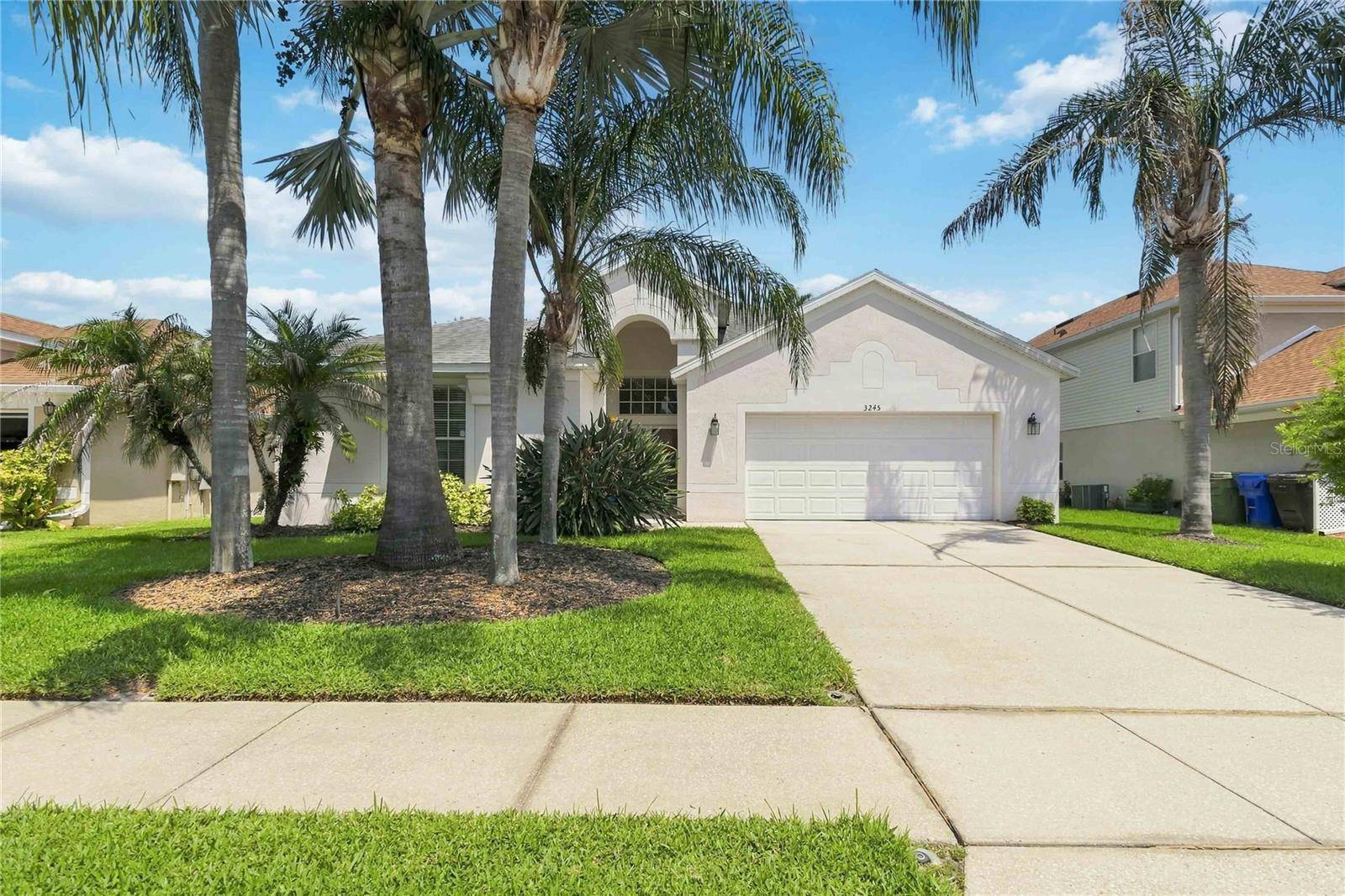 3245 FALCON POINT DR, Kissimmee, FL 34741