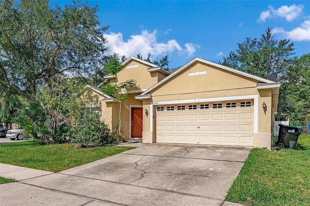 1900 WIREGRAS CT, Orlando, FL 32826
