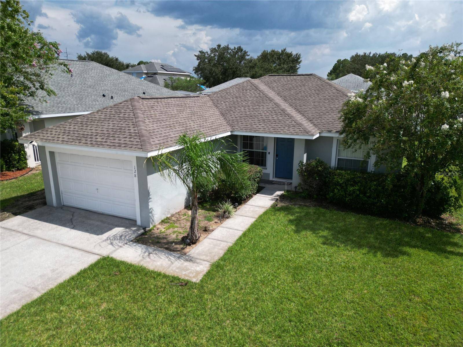 128 PINE CONE DR, Davenport, FL 33897