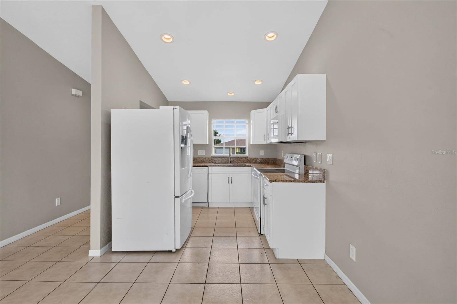 1223 / 1225 NE 15TH LN #2, Cape Coral, FL 33909