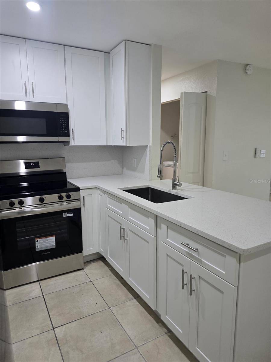 3064 SAINT PAUL DR #3064, Winter Haven, FL 33880