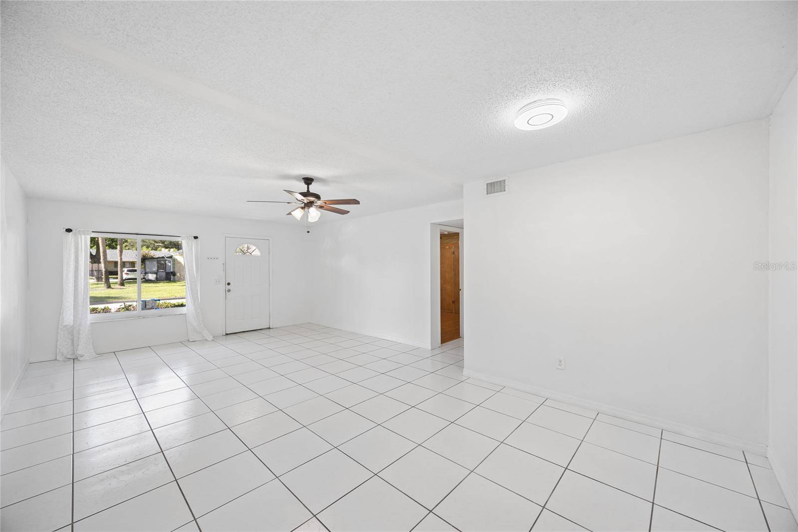 725 NORTHLAKE BLVD #10, Altamonte Springs, FL 32701