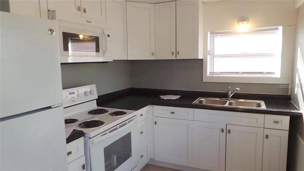 707 AVENUE B SW #B, Winter Haven, FL 33880