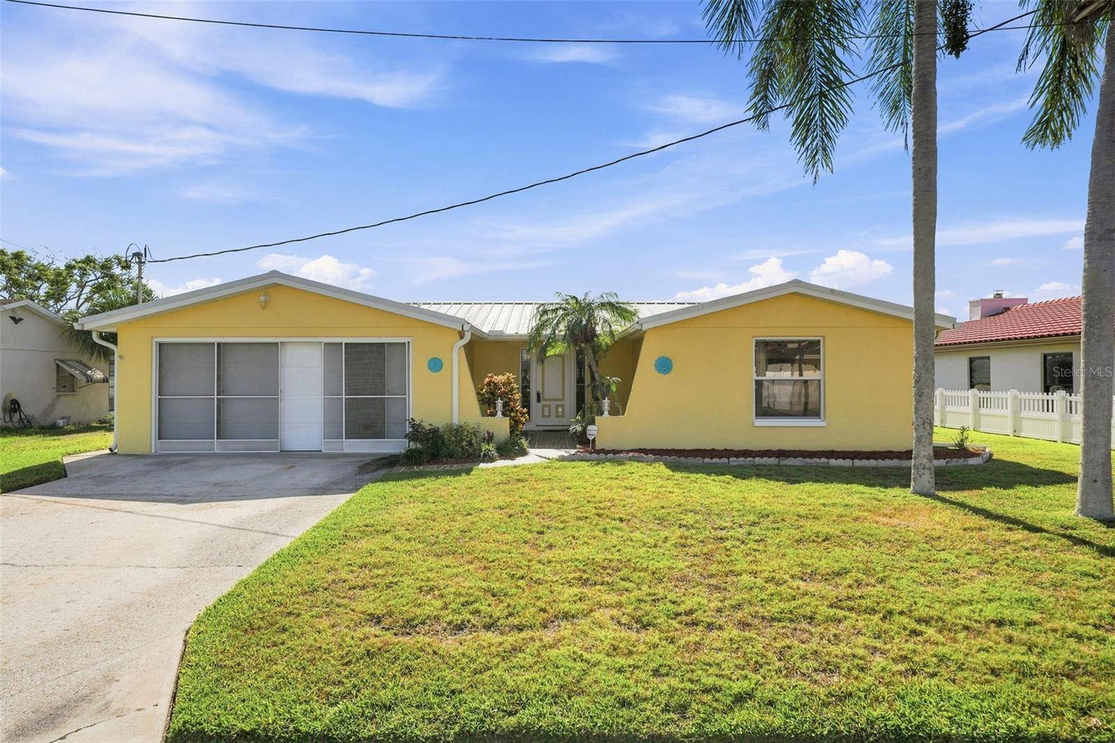 4388 7TH ISLE DR, Hernando Beach, FL 34607
