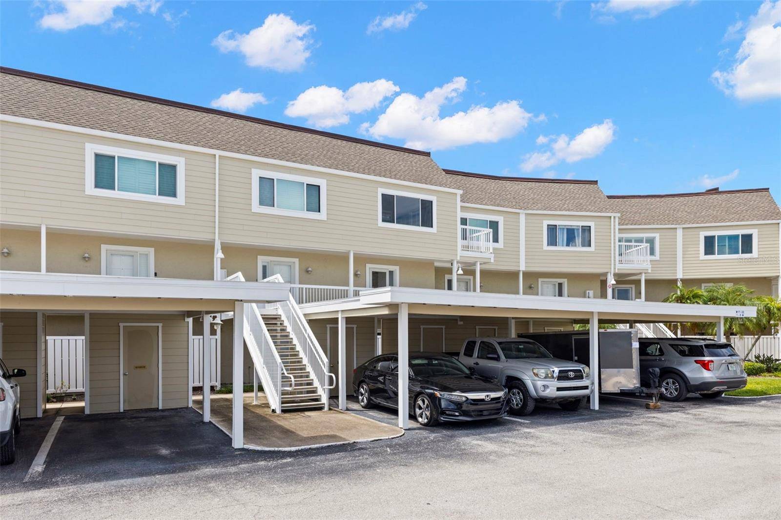 433 S PAULA DR #28, Dunedin, FL 34698