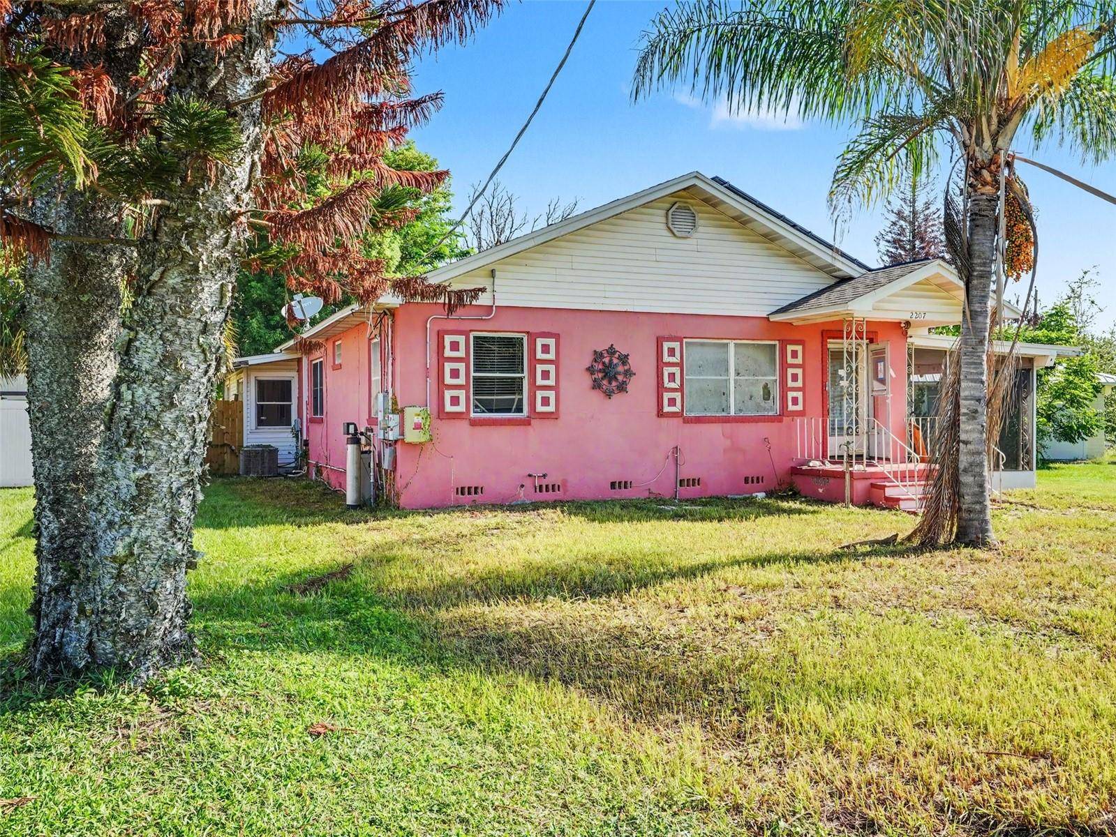 2207 AVENUE B NW, Winter Haven, FL 33880