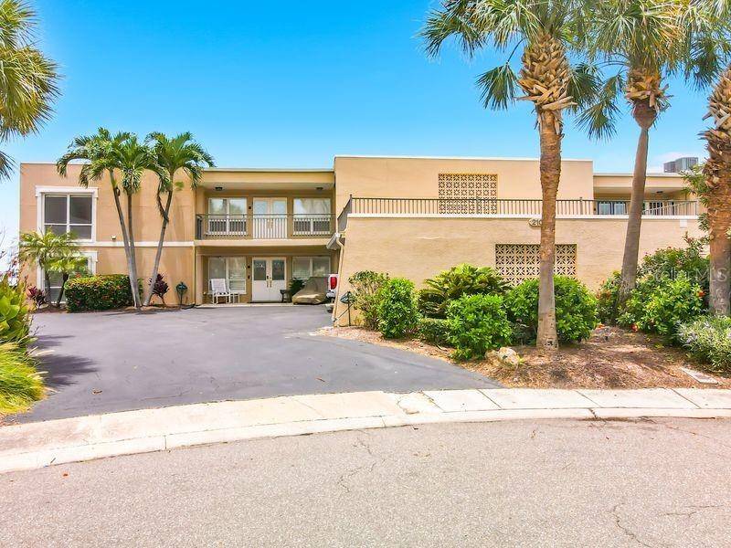 210 DOLPHIN PT #C, Clearwater Beach, FL 33767