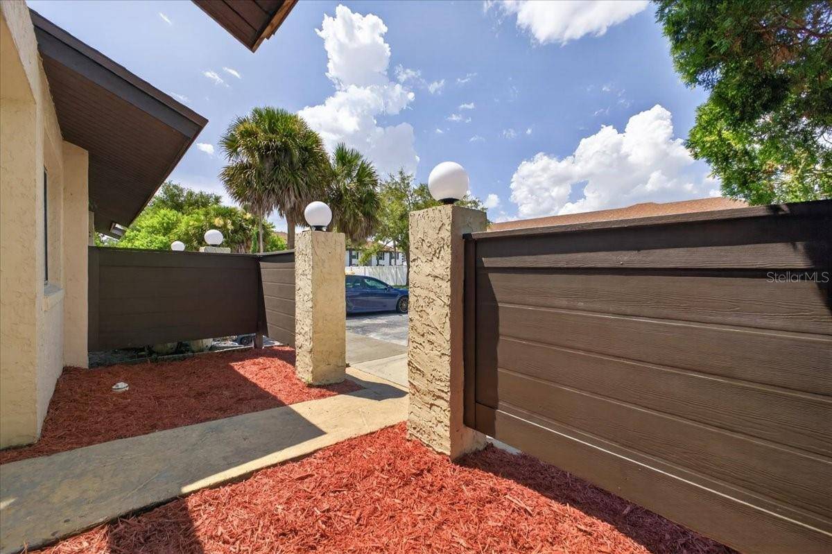 192 DAHLIA VILLAGE CIR #72, Orlando, FL 32807