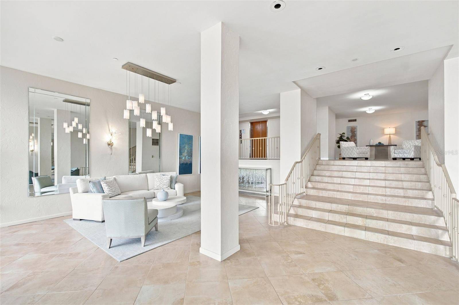 707 S GULFSTREAM AVE #207, Sarasota, FL 34236