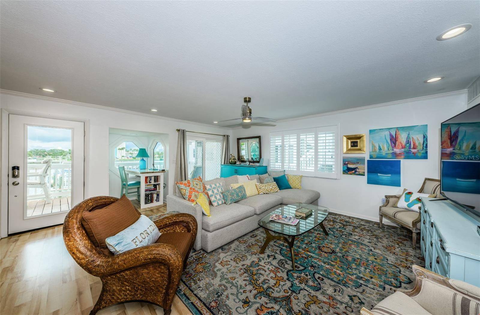 20019 GULF BLVD #9, Indian Shores, FL 33785