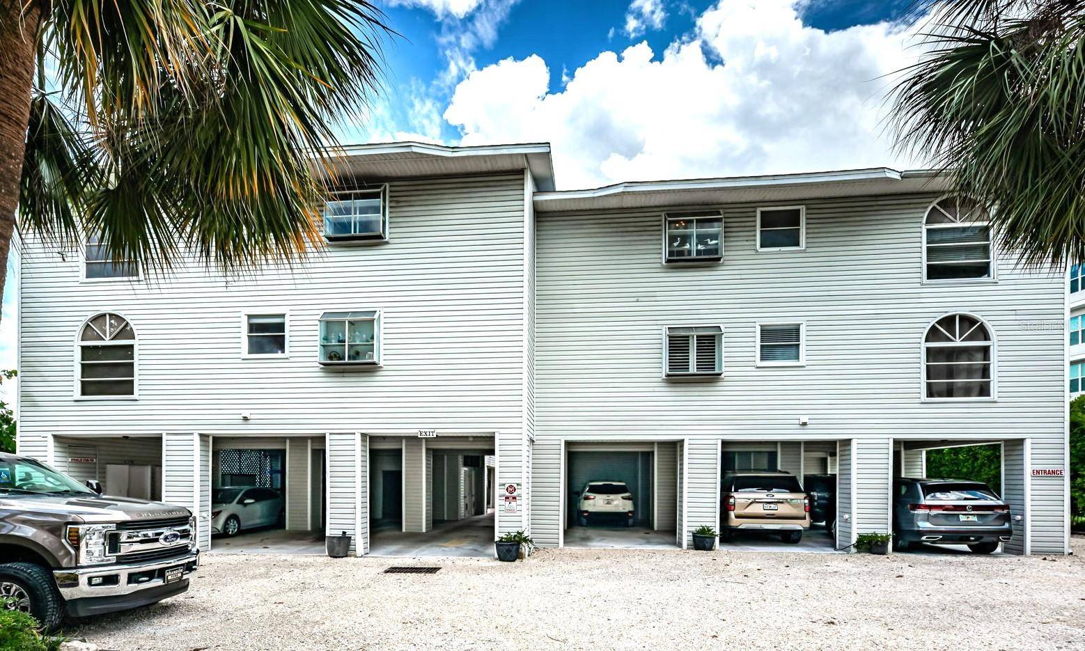 20019 GULF BLVD #9, Indian Shores, FL 33785