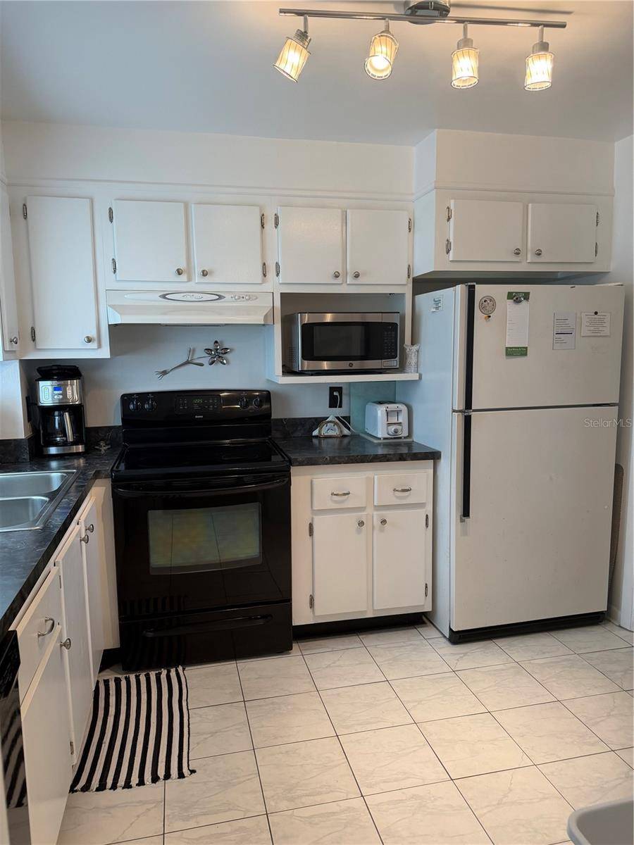 1270 GULF BLVD #707, Clearwater Beach, FL 33767