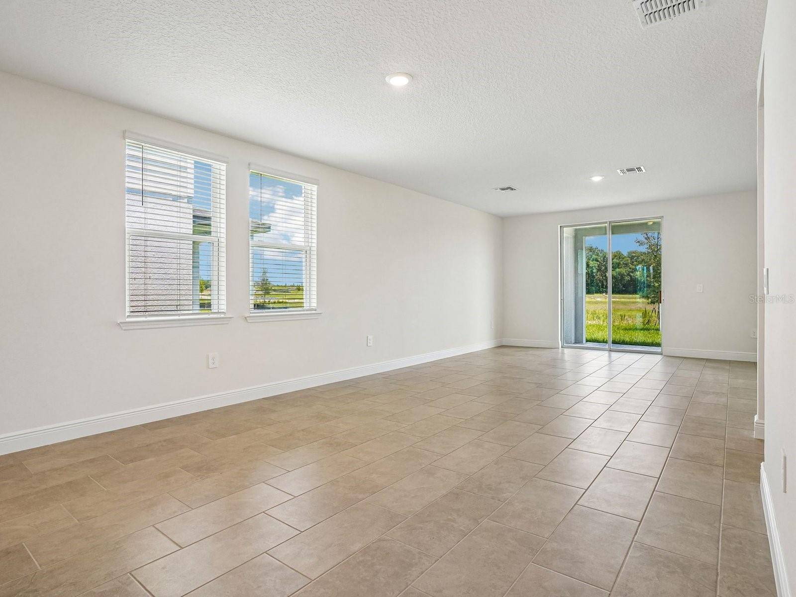 3389 LINGER LN, Lake Hamilton, FL 33851