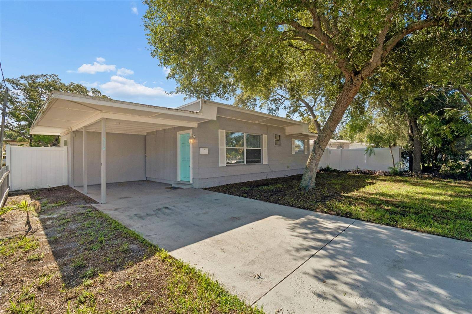 516 64TH ST S, St Petersburg, FL 33707