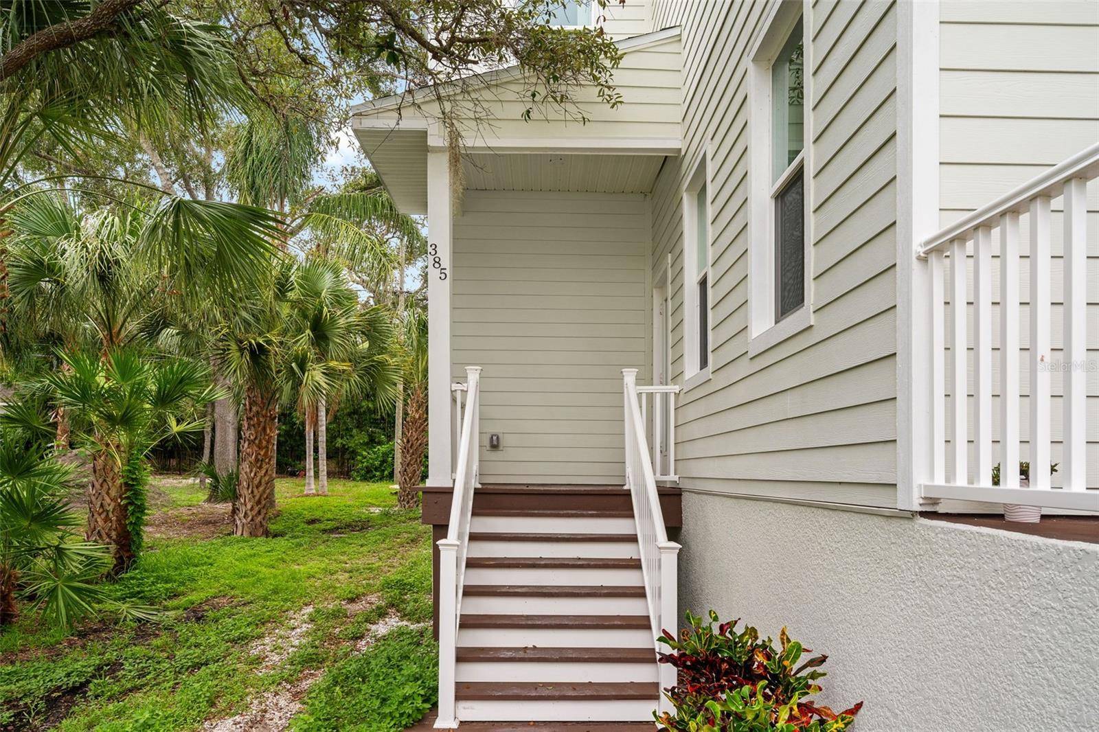 385 GEORGIA AVE, Crystal Beach, FL 34681