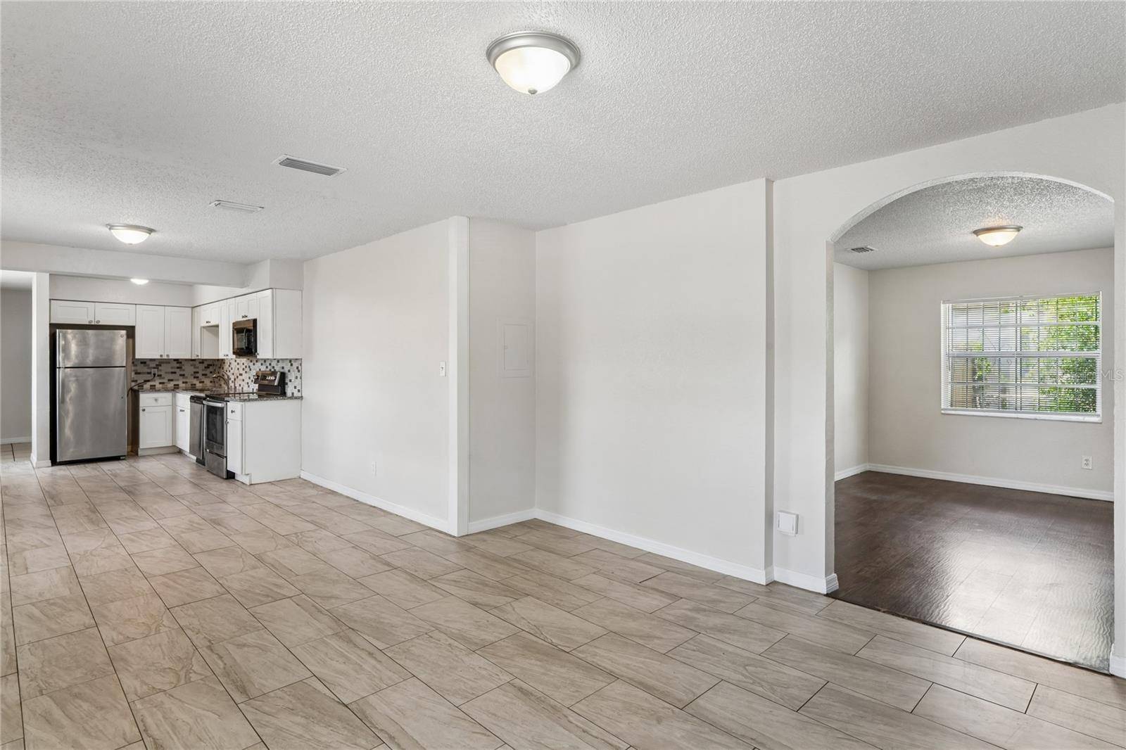 9608 N 10TH ST, Tampa, FL 33612
