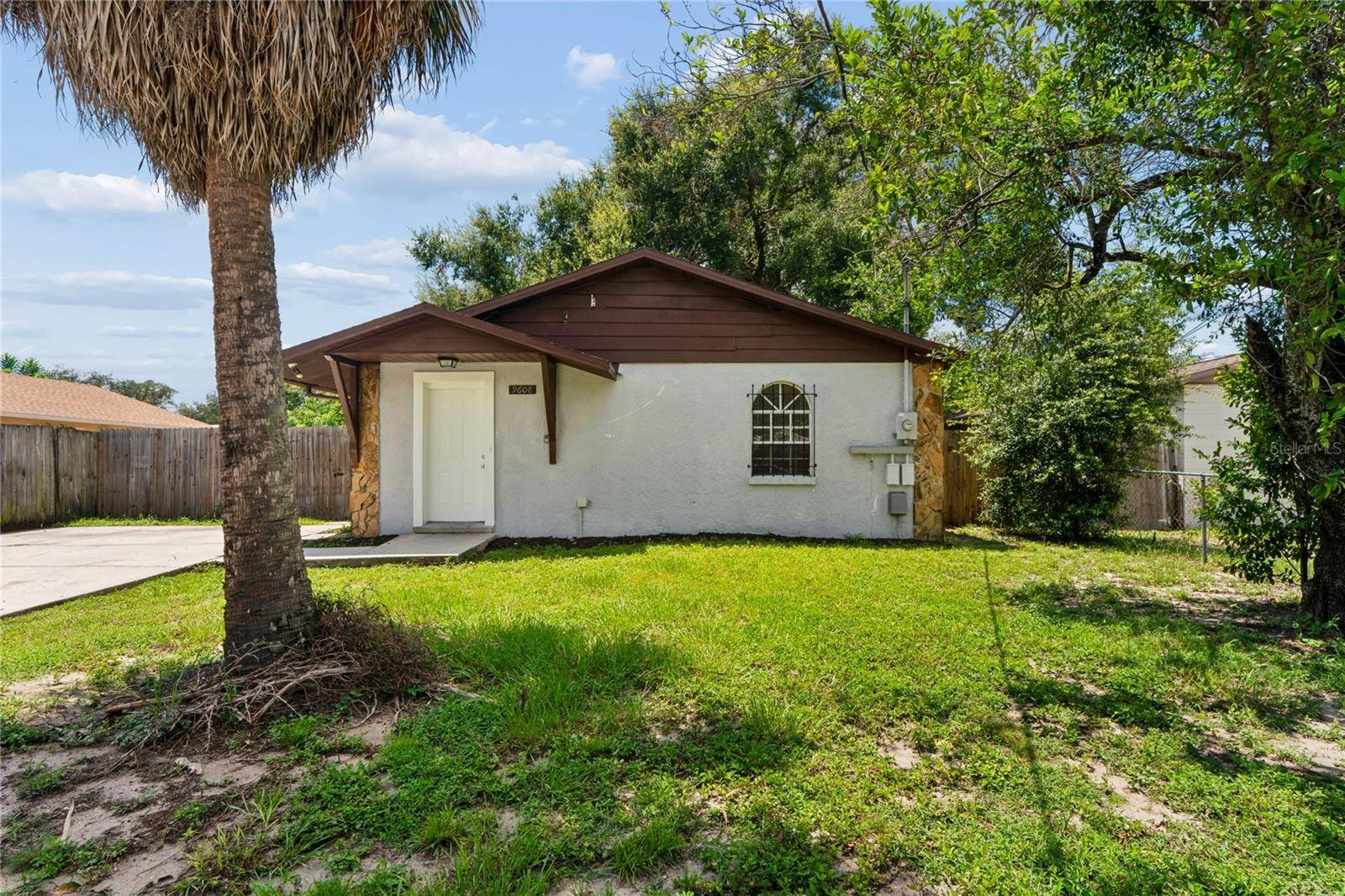 9608 N 10TH ST, Tampa, FL 33612