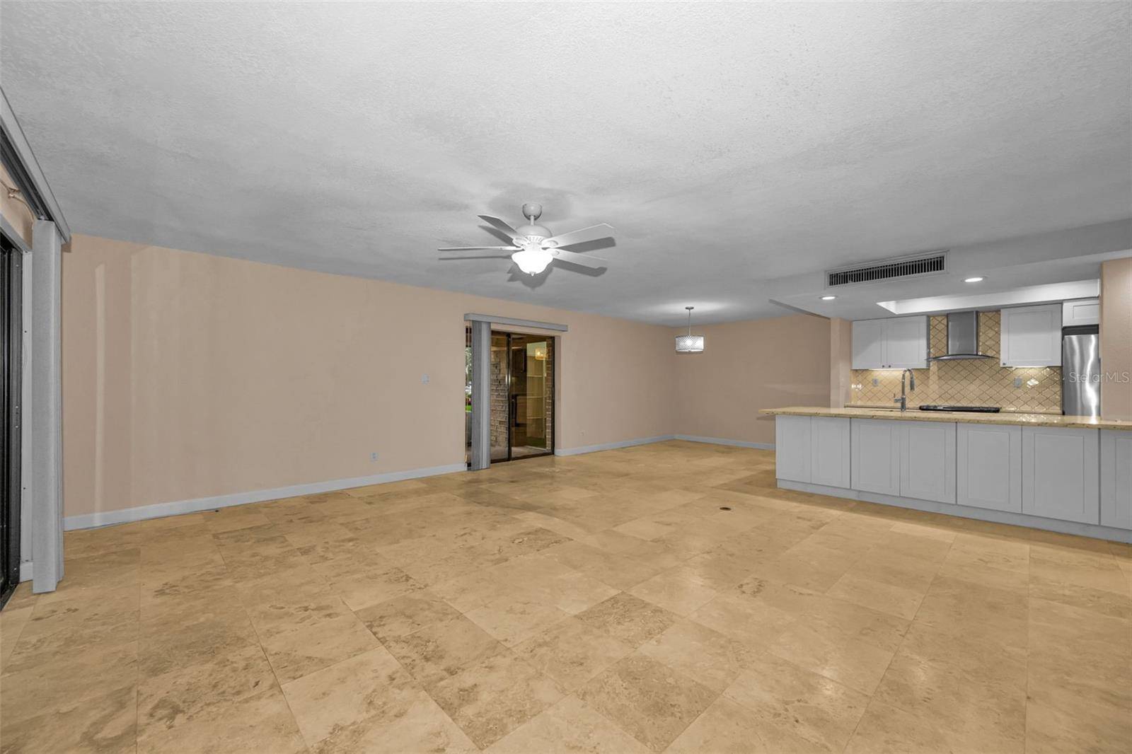 36750 US HIGHWAY 19 #26-102, Palm Harbor, FL 34683