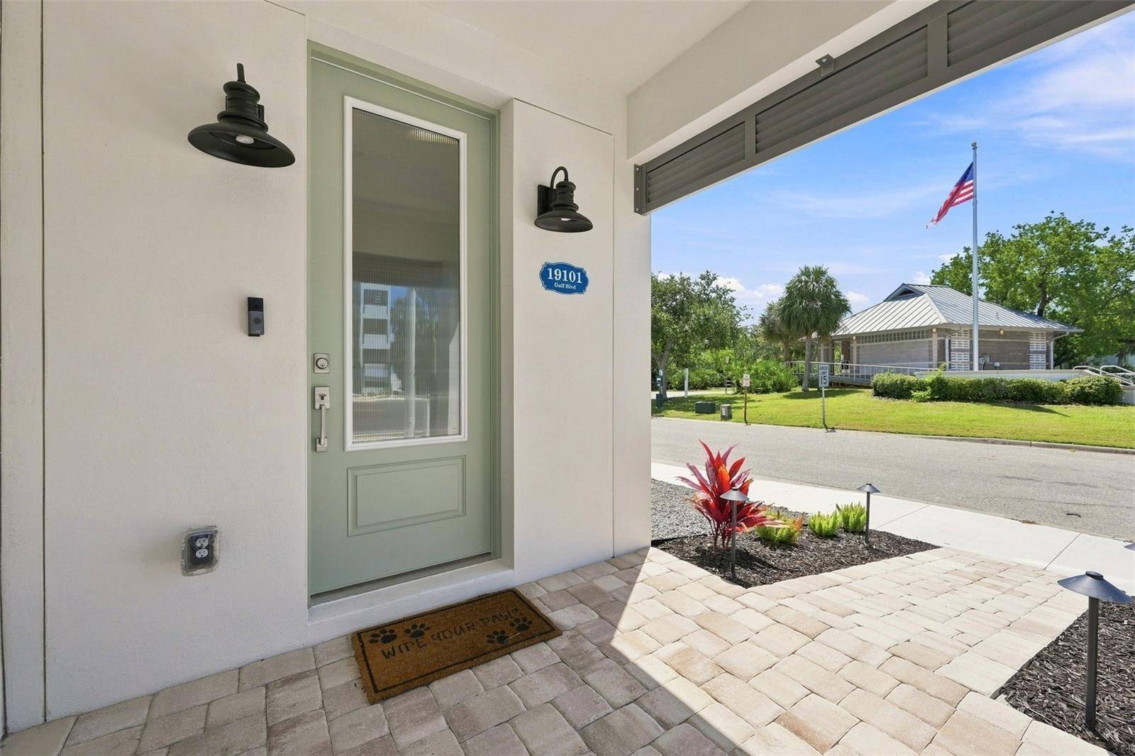 19101 GULF BLVD, Indian Shores, FL 33785