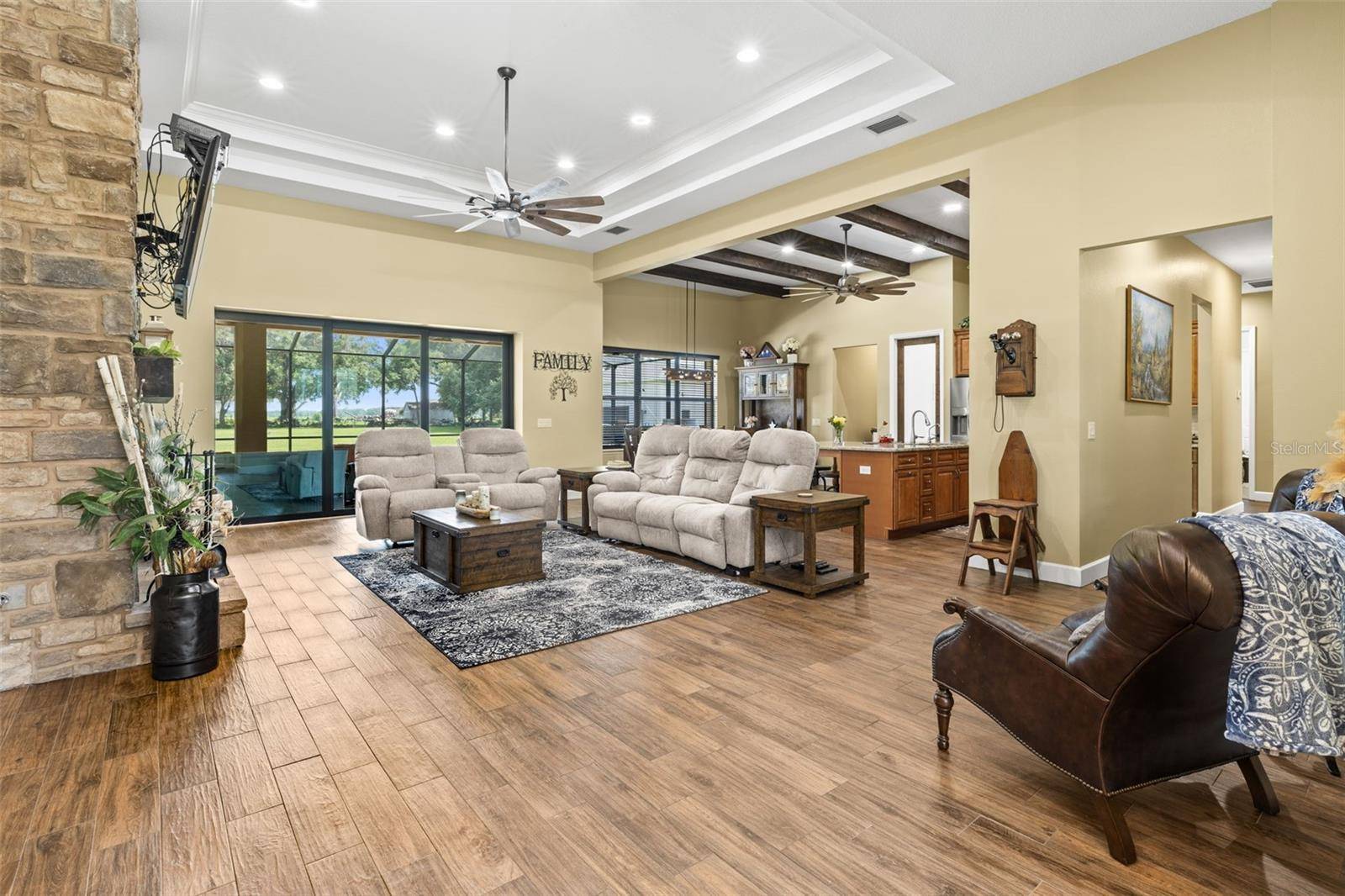 5319 W TRAPNELL RD, Dover, FL 33527