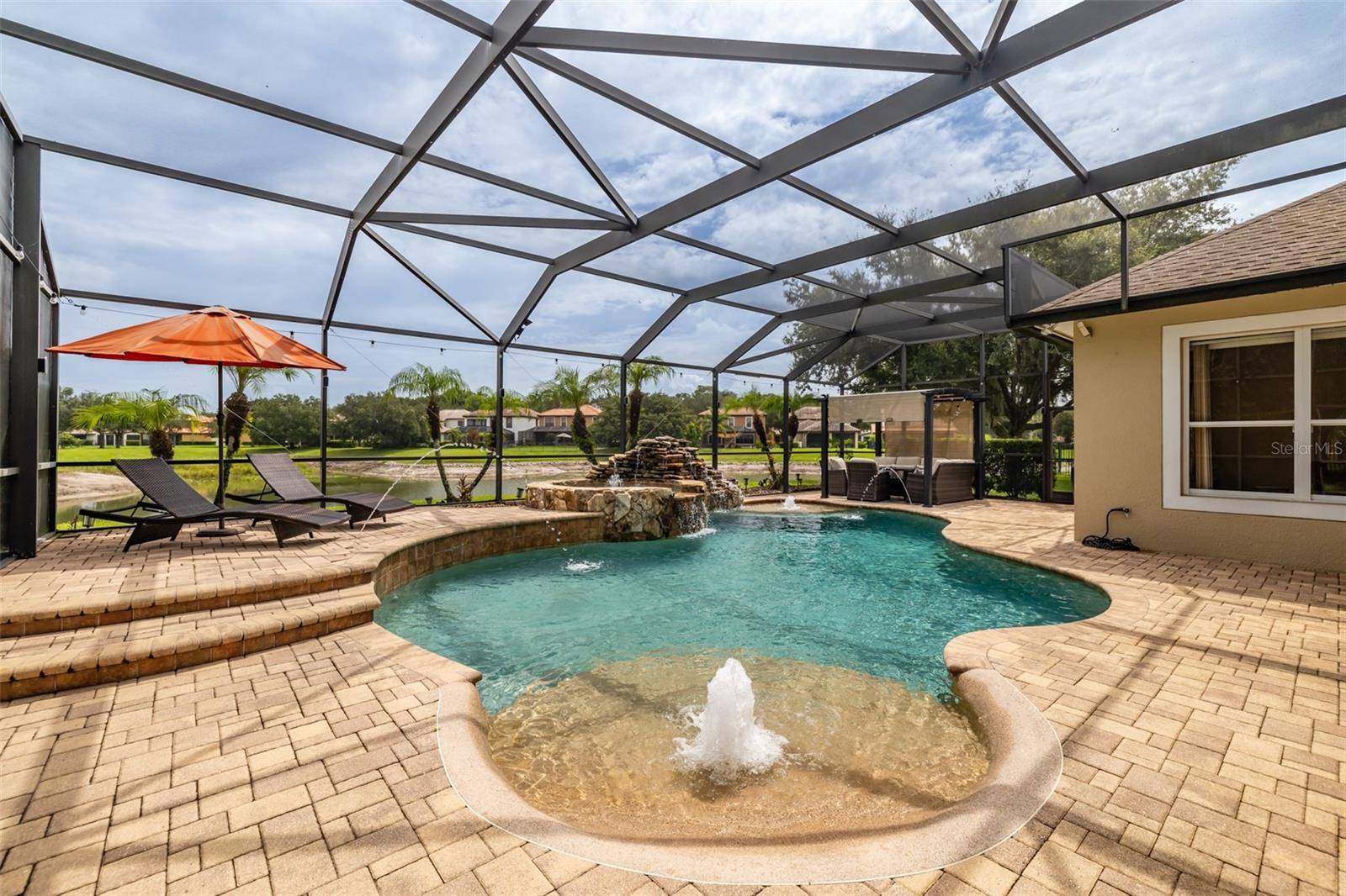 8016 CYPRESS CROSSING CT, Tampa, FL 33647