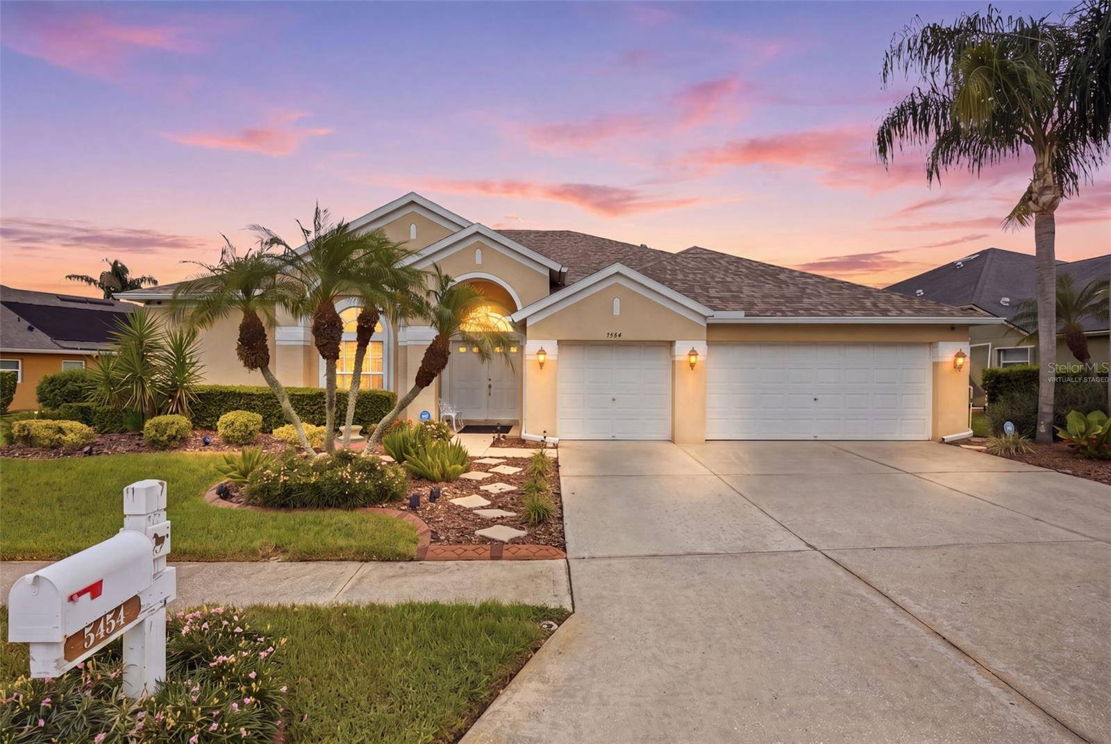 5454 SPECTACULAR BID DR, Wesley Chapel, FL 33544