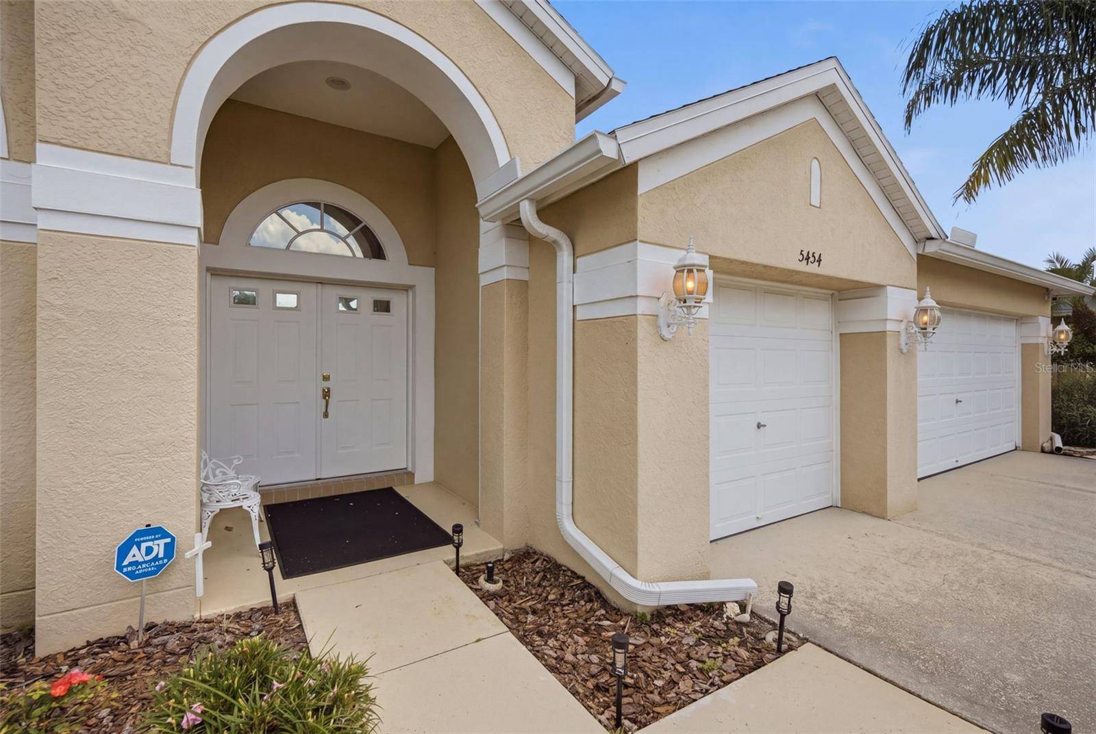 5454 SPECTACULAR BID DR, Wesley Chapel, FL 33544
