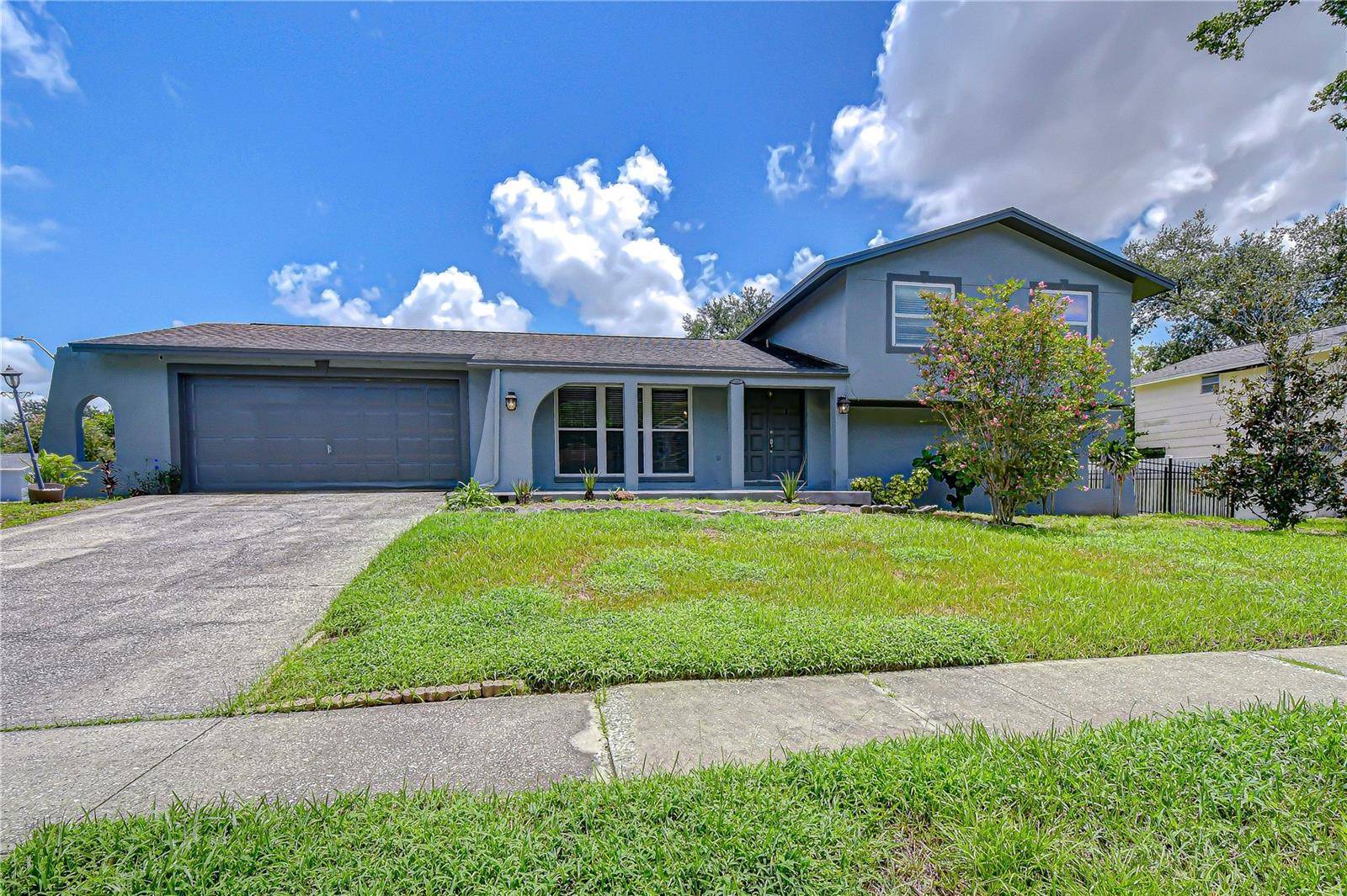 4723 SOUTHBREEZE DR, Tampa, FL 33624