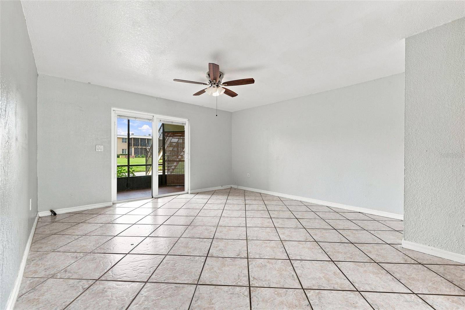 1000 LAKE OF THE WOODS BLVD #105E, Fern Park, FL 32730