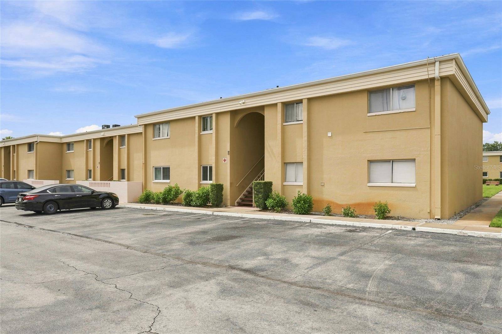 1000 LAKE OF THE WOODS BLVD #105E, Fern Park, FL 32730