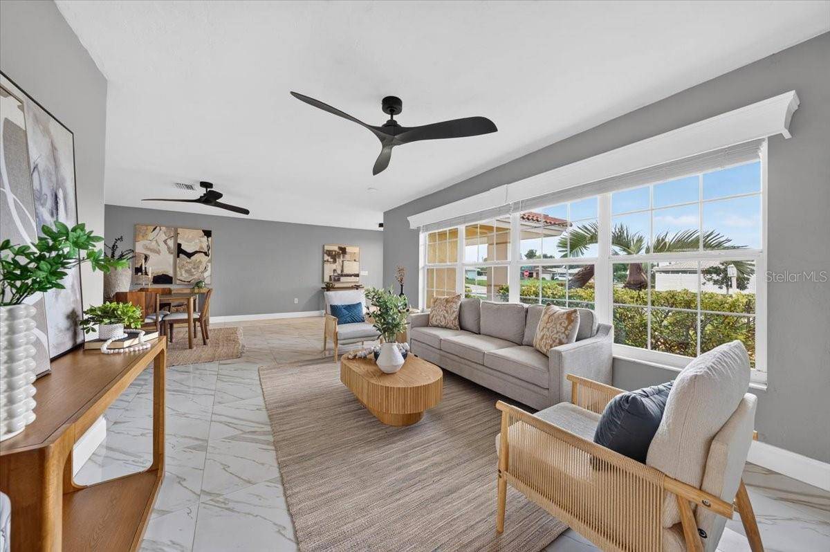 100 MATISSE CIR W, Nokomis, FL 34275