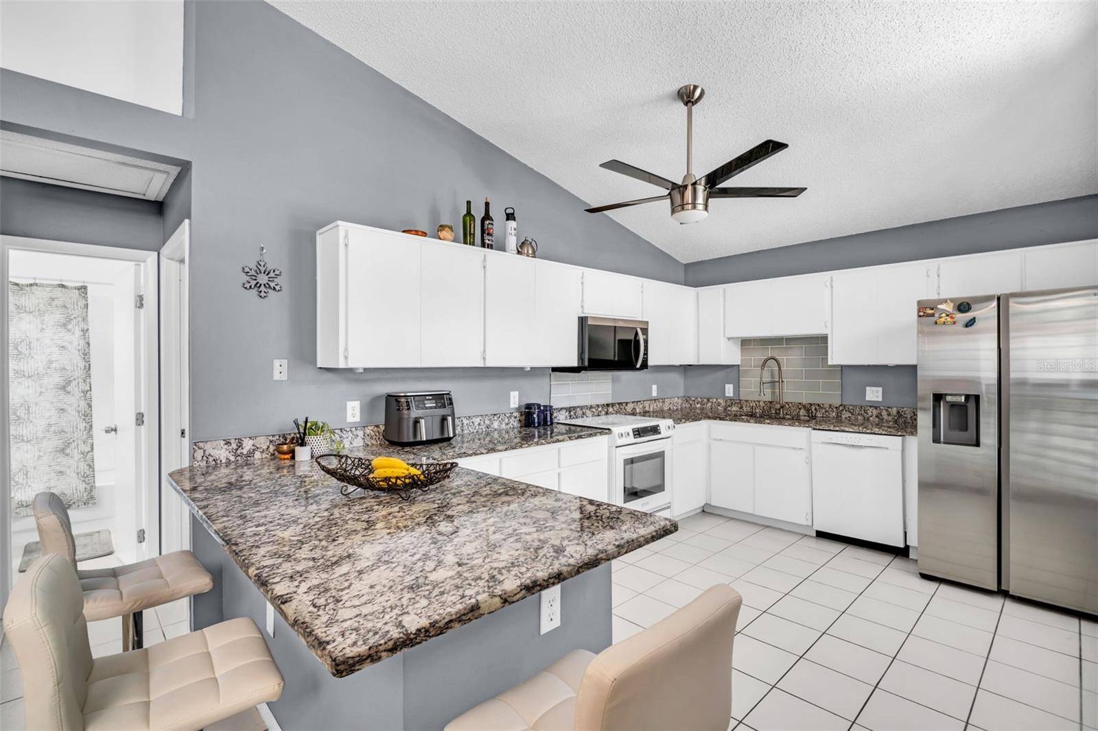 3067 POINTER DR, Palm Harbor, FL 34683