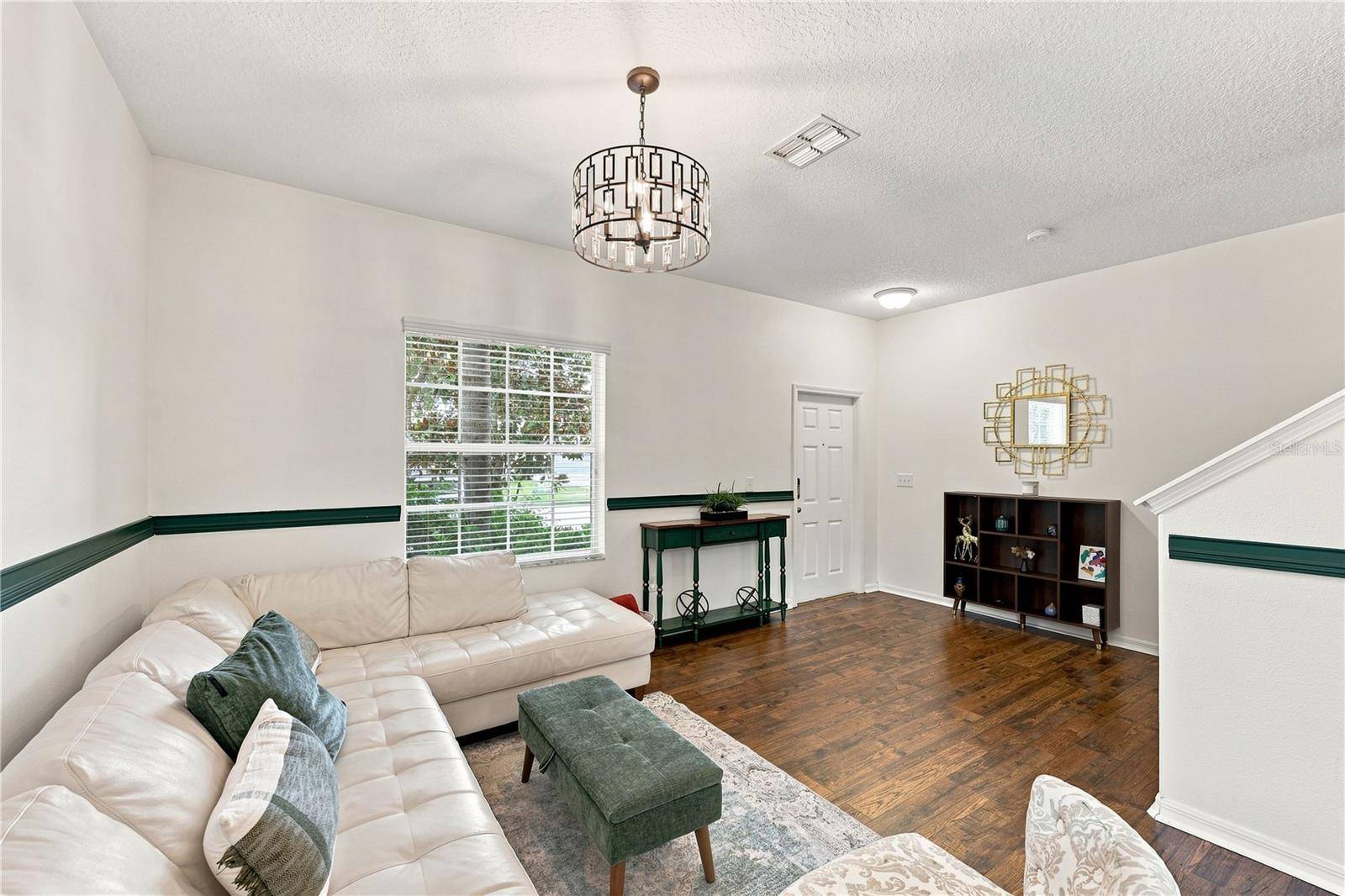 16613 MYRTLE SAND DR, Wimauma, FL 33598
