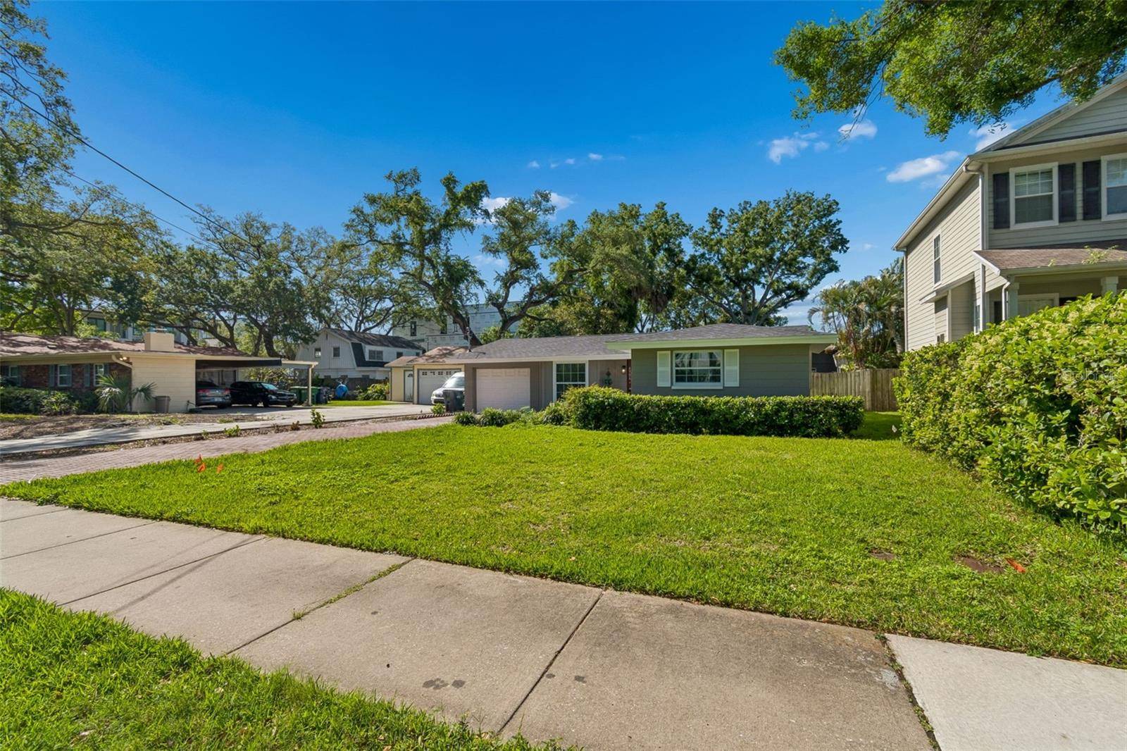 4906 W CLEVELAND ST, Tampa, FL 33609