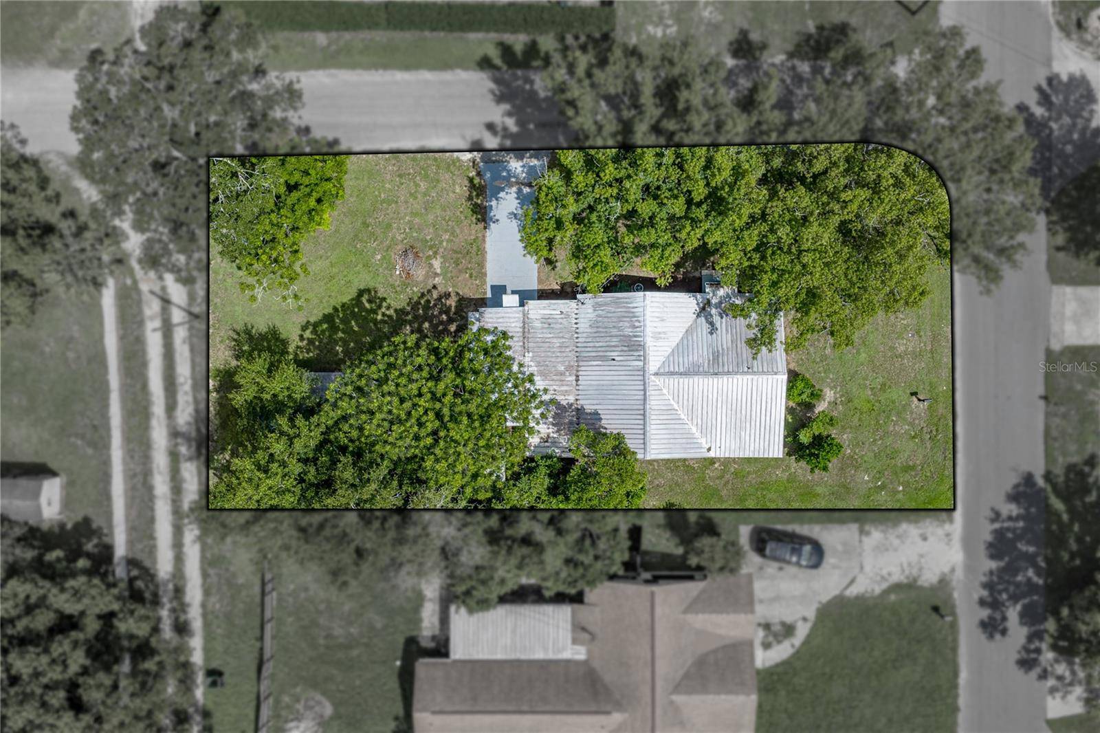 5207 10TH ST, Zephyrhills, FL 33542